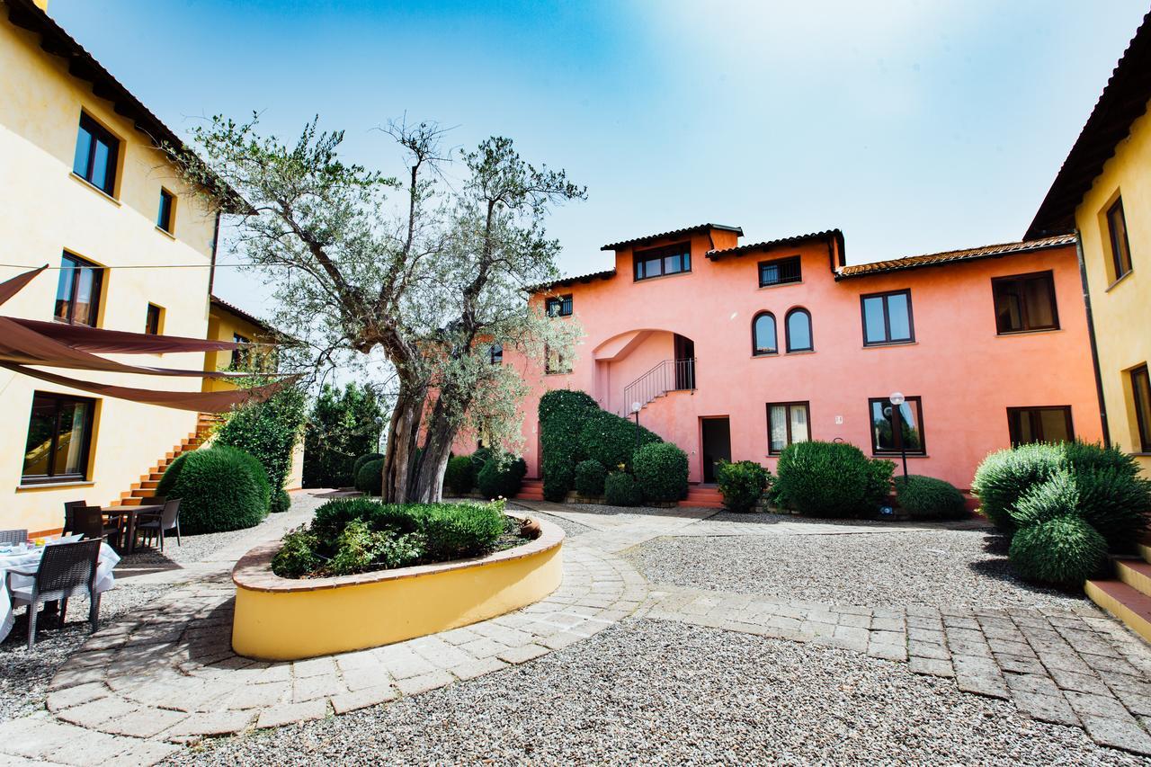 方特布兰达Borgo Venecca公寓式酒店 外观 照片