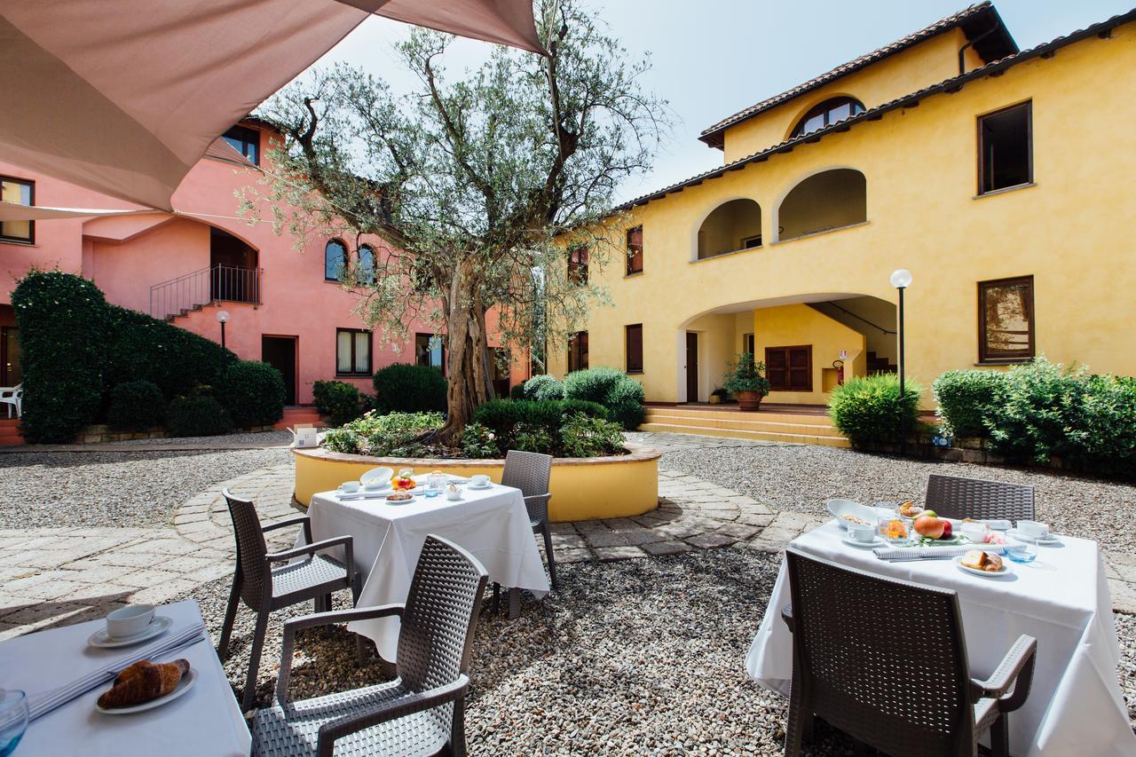 方特布兰达Borgo Venecca公寓式酒店 外观 照片